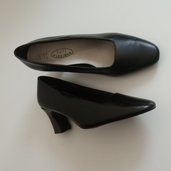 🖤👠 Black Heels, Pumps | Size 7.5 - Picture 5 of 11